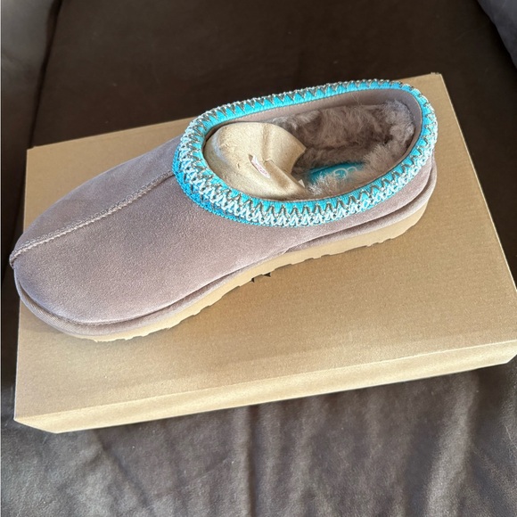 Brand new never worn Tasman UGG - Picture 5 of 9